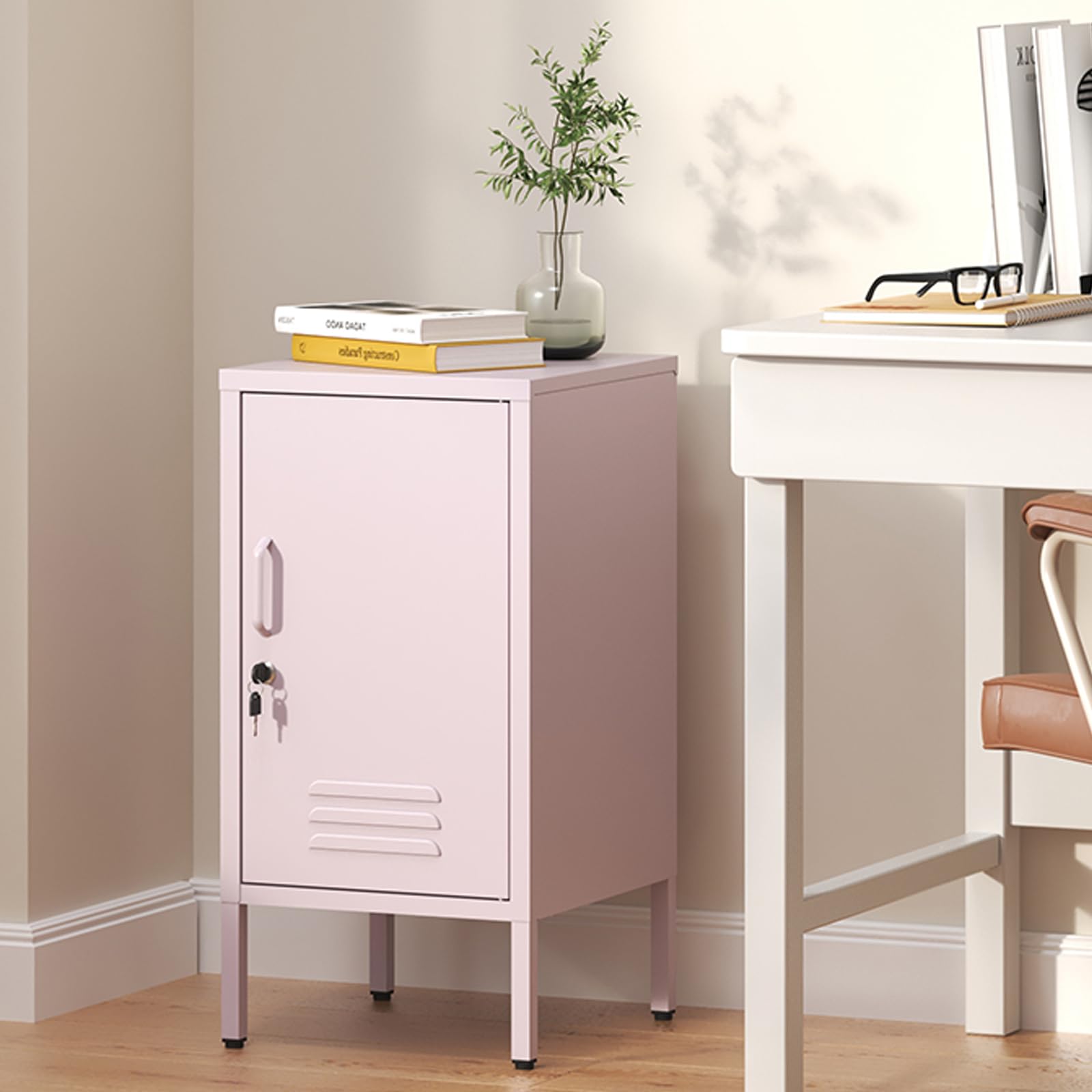 Armario metálico de noche Garvee rosa con puerta y cerradura 70x35x38 cm para dormitorio